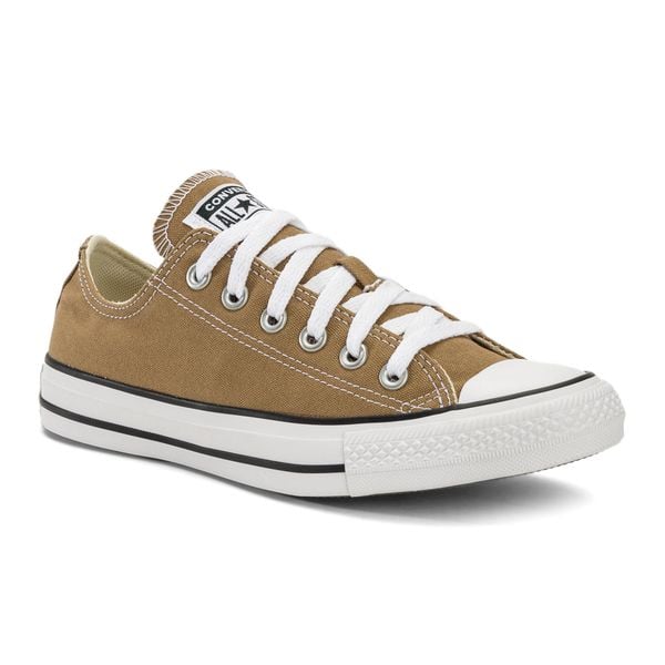 Trampki Converse Chuck Taylor All Star Classic Ox. Brązowe trampki i tenisówki damskie Converse, bez wzorów, bez zapięcia. Za 259.99 zł.