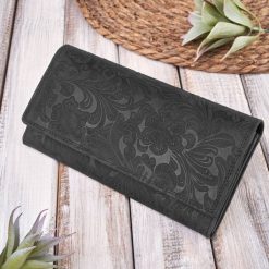 Paolo Peruzzi Portfel damski skórzany w kwiaty w stylu vintage RFID T-25-BL. Portfele damskie Paolo Peruzzi. Za 135.96 zł.