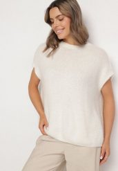 Jasnobeżowy Sweter z Bawełną o Kroju Nietoperza Nilanissea. Brązowe swetry nierozpinane damskie Born2be, bez wzorów, z bawełny, biznesowe, bez kołnierzyka, bez ramiączek. Za 159.99 zł.
