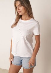 Biały Klasyczny T-shirt z Bawełny Zdobiony Przeszyciami w Romby Onissa. Białe t-shirty damskie Born2be, l, z aplikacjami, z bawełny, casualowe, bez kołnierzyka, bez ramiączek. Za 49.99 zł.