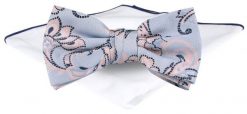 Mucha Męska z Poszetką - Chattier - Błękitna w Różowe Kwiaty. Niebieskie krawaty i muchy Chattier, bez wzorów, eleganckie. Za 65.00 zł.
