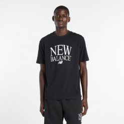 Koszulka New Balance Reimagined Graphic T-Shirt. Czarne koszulki sportowe męskie New Balance, m, z aplikacjami, z dresówki, bez ramiączek. Za 139.99 zł.