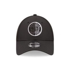 Czapka z daszkiem New Era 9Forty Mesh. Czarne czapki damskie New Era, bez wzorów, z meshu, sportowe. Za 199.00 zł.