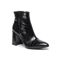 Botki Gino Rossi DBI628-HARUMI. Botki damskie Gino Rossi, bez wzorów, bez obcasa, bez zapięcia. Za 399.99 zł.