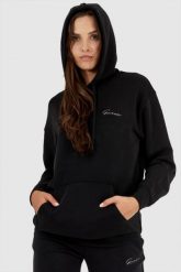 GUESS Czarna bluza damska ze srebrnym logo i kapturem. Czarne bluzy damskie Guess, s, z aplikacjami, bez ramiączek, z kapturem. W wyprzedaży za 289.99 zł.