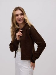 Rozpinany kardigan - brązowy. Brązowe kardigany damskie Reserved, l, bez wzorów, z dzianiny, bez kołnierzyka. W wyprzedaży za 79.99 zł.