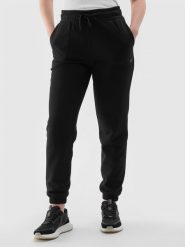 4F Spodnie dresowe joggery damskie - czarne XXL. Czarne spodnie dresowe damskie 4F, bez wzorów, z bawełny, sportowe. Za 129.99 zł.