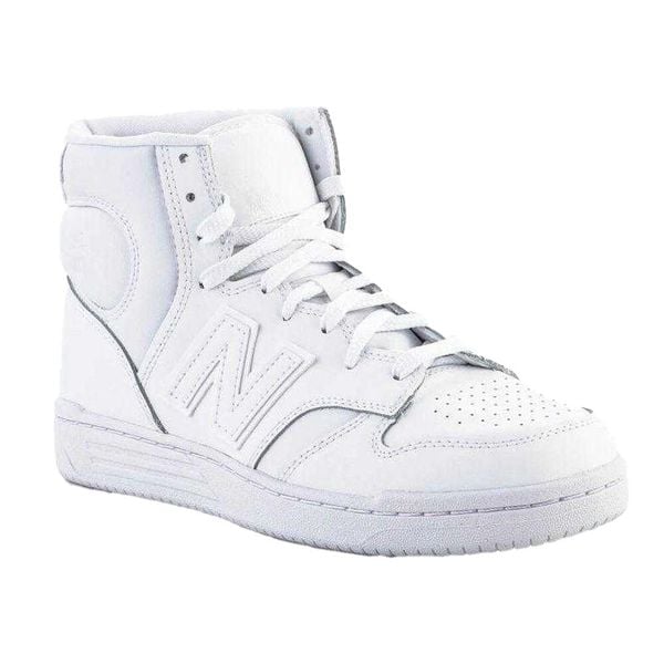 Trampki Męskie Skóra. Białe trampki męskie New Balance, bez wzorów, z gumy, klasyczne, bez zapięcia. Za 809.99 zł.