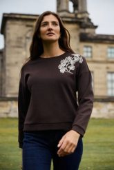Bluza ozdobiona koralikami brązowa. Brązowe bluzy damskie MOODO, m, bez wzorów, z bawełny, bez ramiączek, bez kaptura. Za 139.99 zł.