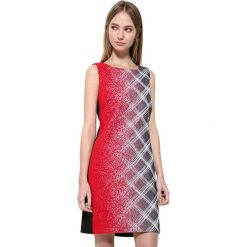 Desigual Sukienka damska Vest Irania 17WWVWA3 3087 (rozmiar 42). Spódnice damskie Desigual, na co dzień, bez wzorów, bez kołnierzyka, bez ramiączek, proste. W wyprzedaży za 313.00 zł.