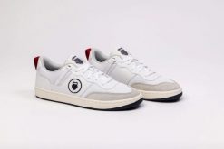 Sneakersy męskie K-Swiss K-Varsity trampki buty sportowe białe. Białe trampki męskie K-SWISS, bez wzorów, sportowe, bez zapięcia. Za 199.00 zł.