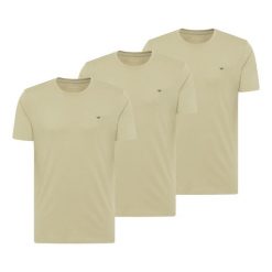 3-Pak T-Shirt Mustang Style Alex Oliwkowy 1017989 6205. Zielone t-shirty męskie Mustang, uniwersalny, bez wzorów, bez kołnierzyka, bez ramiączek. W wyprzedaży za 119.99 zł.