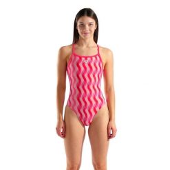 Strój Kąpielowy Damski Arena Ripple Print Swimsuit. Czerwone stroje kąpielowe damskie ARENA, xs, bez wzorów. Za 259.99 zł.