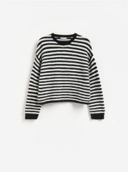 Sweter z domieszką wełny - czarny. Czarne swetry nierozpinane damskie Reserved, l, bez wzorów, z dzianiny, bez kołnierzyka, bez ramiączek. Za 119.99 zł.