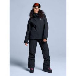 Kurtka narciarska damska - Arctic 2L ocieplana - czarna. Czarne kurtki sportowe damskie POEDERBAAS, na zimę, l, bez wzorów, z poliesteru, bez ramiączek, bez kaptura, narciarskie. Za 915.52 zł.