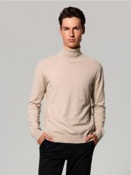 Klasyczny golf z bawełną - kremowy. Białe swetry męskie Sinsay, l, bez wzorów, z bawełny, klasyczne, bez kołnierzyka, bez ramiączek. Za 49.99 zł.