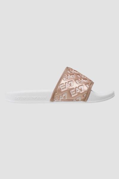 EA7 EMPORIO ARMANI Różowe klapki logowane, Rozmiar 37. Czerwone klapki damskie EA7 Emporio Armani, bez wzorów, bez obcasa, bez zapięcia. W wyprzedaży za 194.99 zł.