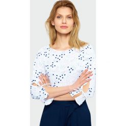 Elegancka bluzka z rękawem 3/4. Bluzki damskie Greenpoint, bez wzorów, z wiskozy, eleganckie, bez kołnierzyka, bez ramiączek. Za 49.99 zł.