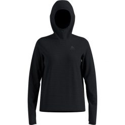 Bluza z kapturem Odlo Mid layer hoody ESSENTIAL THERMAL. Czarne bluzy damskie ODLO, na jesień, uniwersalny, bez wzorów, z elastanu, bez ramiączek, z kapturem. Za 339.99 zł.
