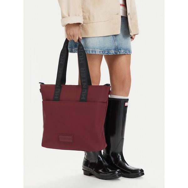 Torebka Hunter. Czerwone shopperki damskie Hunter, bez wzorów, bez dodatków. Za 229.99 zł.