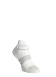 Skarpety Inov-8 Active Low - white/light. Szare skarpetki damskie Inov-8, bez wzorów, z poliamidu. Za 48.89 zł.