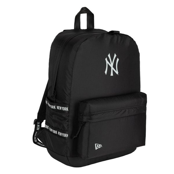 Plecak New York Yankees. Czarne plecaki damskie New Era, bez wzorów. Za 206.50 zł.