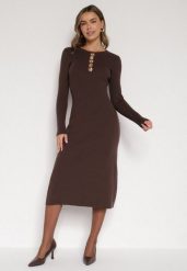Brązowa Dopasowana Sukienka z Prążkowanej Dzianiny z Wiskozą z Aplikacjami Tusmana. Brązowe sukienki damskie Born2be, do pracy, m, z aplikacjami, z dzianiny, biznesowe, bez kołnierzyka, bez ramiączek, dopasowane. Za 159.99 zł.