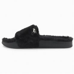 Klapki damskie Puma Leadcat 20 Ylm. Czarne klapki damskie Puma, bez wzorów, z materiału, sportowe, bez obcasa, bez zapięcia. Za 291.00 zł.