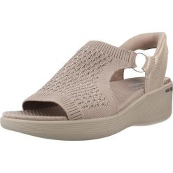 Sandały SKECHERS 188001S Szary. Szare sandały damskie Skechers, bez wzorów, z tkaniny, bez obcasa, bez zapięcia. Za 314.99 zł.