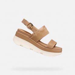 Sandały GEOX D GARDENIA Brązowy. Brązowe sandały damskie Geox, bez wzorów, ze skóry, bez obcasa, bez zapięcia. Za 421.99 zł.