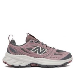 Buty do biegania New Balance. Czerwone obuwie sportowe damskie New Balance, bez wzorów, bez zapięcia, do biegania. Za 349.99 zł.