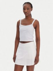 Guess Top V6GP16 K3180 Błękitny Regular Fit. Niebieskie topy damskie Guess, m, z aplikacjami, z wiskozy, bez kołnierzyka, bez ramiączek. Za 159.99 zł.