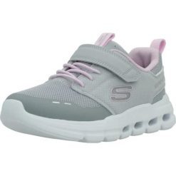 Buty SKECHERS SKECHERS GLIDE-STEP FLOW Szary. Szare obuwie trekkingowe damskie Skechers, z syntetyku, bez zapięcia. Za 173.99 zł.
