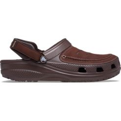 Klapki sandały męskie Crocs YUKON VISTA II. Brązowe klapki męskie Crocs, bez wzorów, bez zapięcia. Za 339.99 zł.