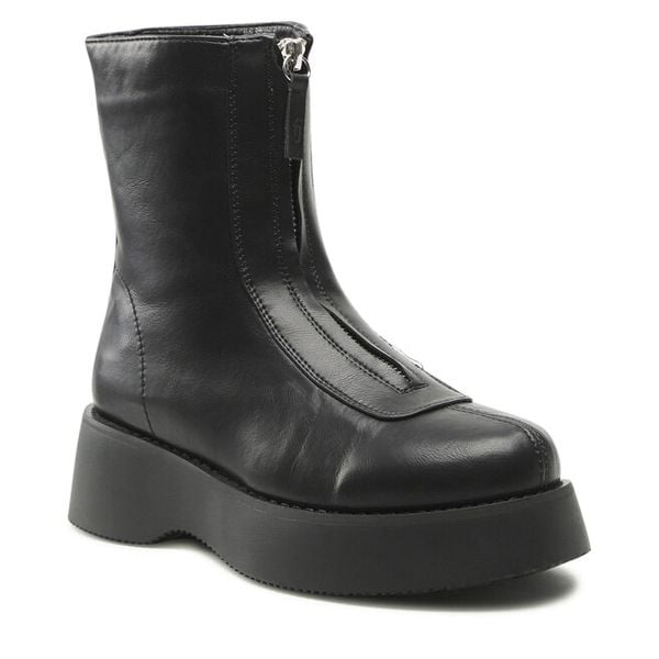 Botki Jenny Fairy. Czarne botki damskie Jenny Fairy, bez wzorów, bez obcasa, na płaskiej podeszwie, bez zapięcia. Za 199.99 zł.