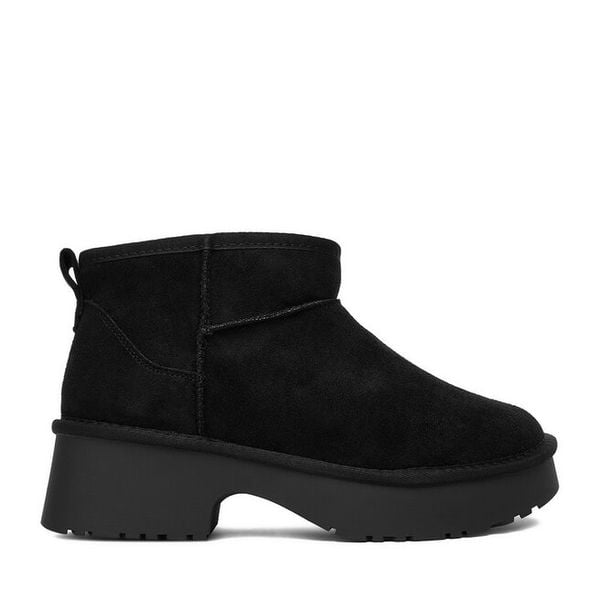 Śniegowce JENNY. Czarne śniegowce damskie Jenny, bez zapięcia. Za 99.99 zł.