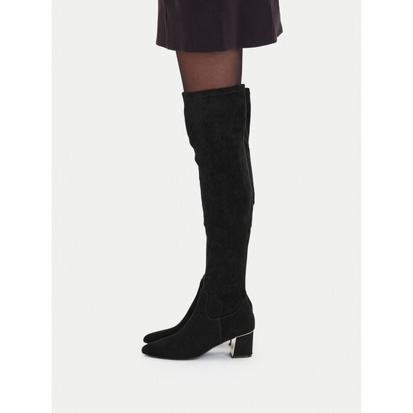 Muszkieterki Lasocki. Czarne kozaki damskie Lasocki, bez wzorów, bez obcasa, na słupku, bez zapięcia. Za 299.99 zł.