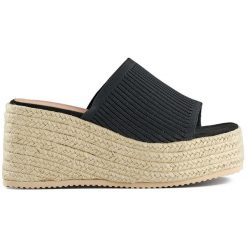 Czarne klapki espadryle na wysokiej koturnie. Czarne klapki damskie bez wzorów, casualowe, bez obcasa, na koturnie, bez zapięcia. Za 231.50 zł.