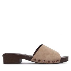 Klapki Tamaris. Brązowe klapki damskie Tamaris, bez wzorów, bez obcasa, bez zapięcia. Za 259.99 zł.