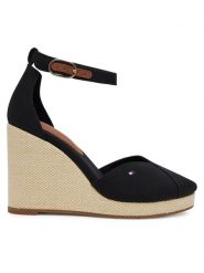 Tommy Hilfiger Półbuty Flag High Wedge Espad Closed Toe FW0FW08494 Czarny. Czarne półbuty damskie Tommy Hilfiger, bez wzorów, z materiału, bez obcasa, na koturnie, bez zapięcia. Za 239.99 zł.