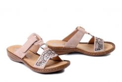 RIEKER 608K2-31 rosa, klapki damskie. Czerwone klapki damskie Rieker, na lato, bez wzorów, bez obcasa, bez zapięcia. Za 239.92 zł.