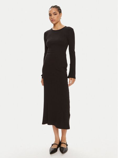 Bruuns Bazaar Sukienka dzianinowa Elliana BBW3979 Czarny Regular Fit. Czarne sukienki damskie Bruuns Bazaar, xl, bez wzorów, z dzianiny, bez kołnierzyka, bez ramiączek. Za 229.99 zł.