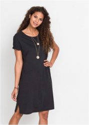 Sukienka T-shirtowa oversize. Czarne sukienki damskie bonprix, bez wzorów, bez kołnierzyka, bez ramiączek, mini, oversize. Za 62.99 zł.