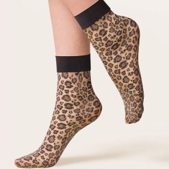 Skarpetki CATY w panterkę Gabriella 1 para beige. Brązowe skarpetki damskie Gabriella, bez wzorów, z bawełny. Za 16.90 zł.