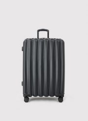 PAKO LORENTE – Duża czarna walizka ze żłobieniami. Czarne walizki męskie Pako Lorente, bez wzorów, duże. Za 299.99 zł.