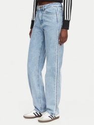 Adidas Jeansy Firebird KQ6490 Niebieski jasny Regular Fit. Niebieskie jeansy damskie Adidas, bez wzorów, z jeansu. Za 369.99 zł.