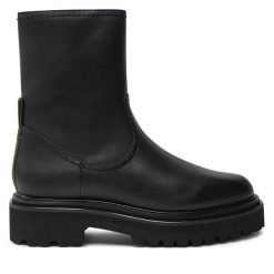 Botki HOFF. Czarne botki damskie HOFF, bez wzorów, bez obcasa, na płaskiej podeszwie, bez zapięcia. Za 629.99 zł.