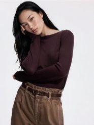 Sweter z wełną i modalem - brązowy. Brązowe swetry nierozpinane damskie Reserved, l, bez wzorów, z dzianiny, bez kołnierzyka, bez ramiączek. Za 119.99 zł.
