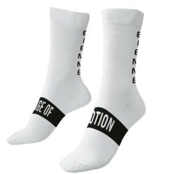 Letnie skarpetki rowerowe unisex Biemme. Białe skarpetki damskie Biemme, bez wzorów, z elastanu. Za 44.00 zł.