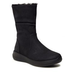 Botki Clara Barson. Czarne botki damskie Clara Barson, bez wzorów, bez obcasa, na płaskiej podeszwie, bez zapięcia. Za 119.99 zł.